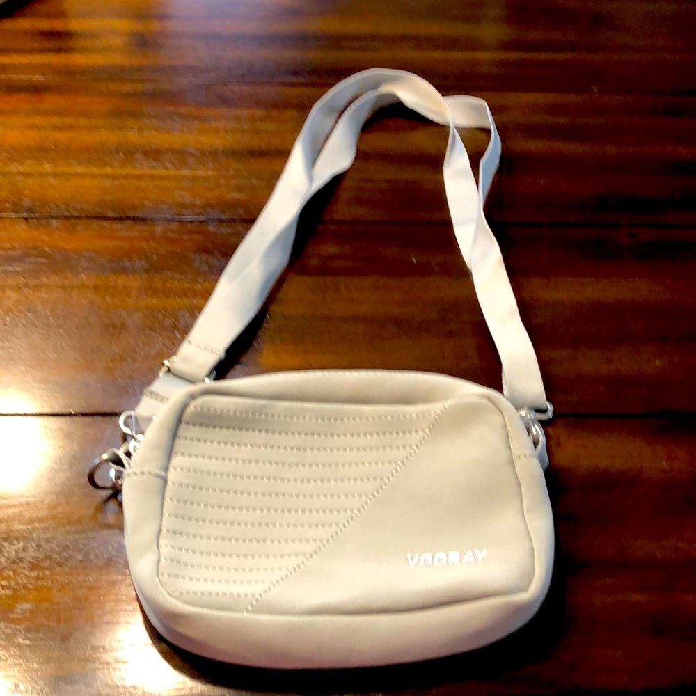 Vooray purse